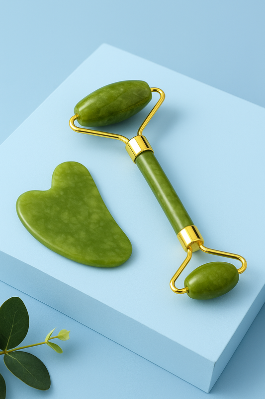 Rouleau & Gua Sha en Jade – L’Art du Massage pour une Peau Jeune et Éclatante